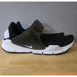 Nike Sock Dart Men's Size 13 Black and White 819686-005